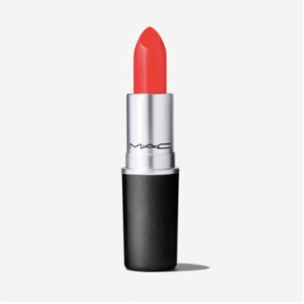 MAC CREMESHEEN LIPSTICK- Sweet Sakura- NIB